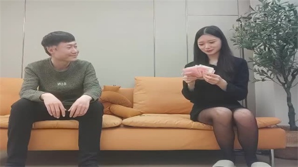 哥现在只是个传说!170CM黑丝长腿女神让你欲仙欲死